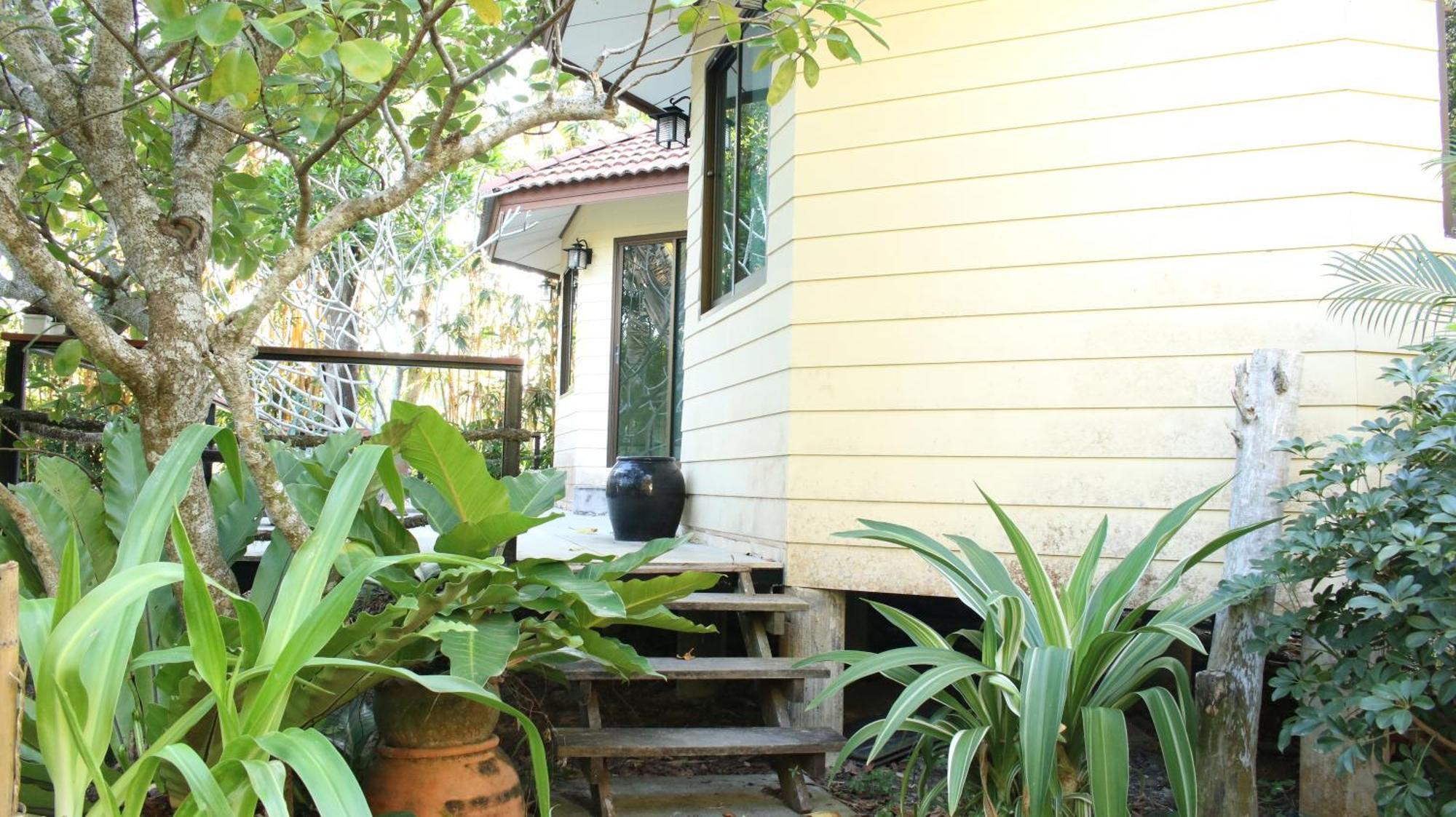 Navari Homestay ラヨーン エクステリア 写真